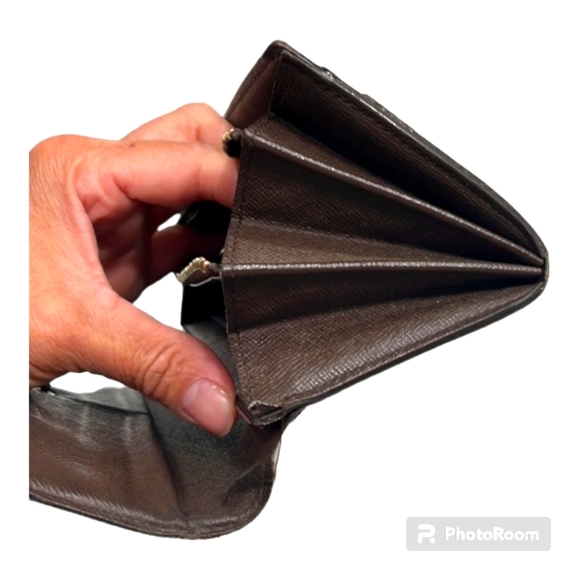 LOUIS VUITTON AUTHENTIC  BROWN DAMIER WALLET  GUC - Picture 8 of 12